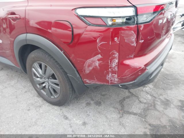 5N1DR3BA0NC261127 Nissan Pathfinder Sv 2wd