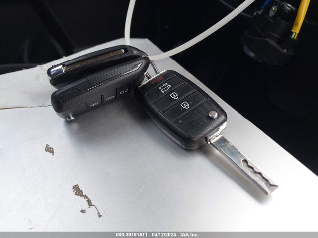 KIA Optima Lx 2019 5XXGT4L35KG307569 Image 11