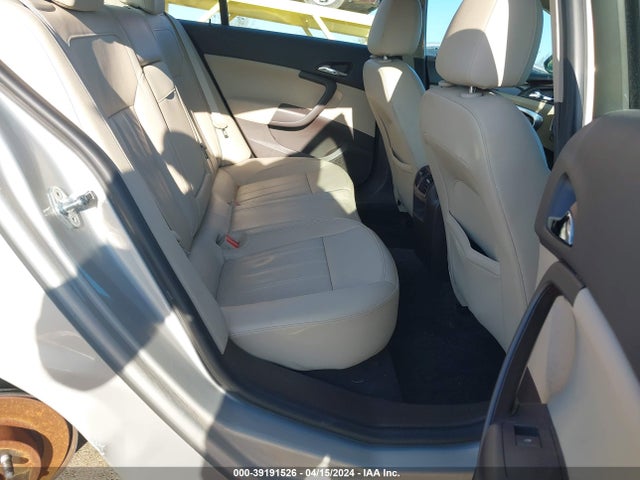39191526 :رقم المزاد ، W04GP5EC1B1051833 vin ، 2011 Buick Regal Cxl Russelsheim مزاد بيع