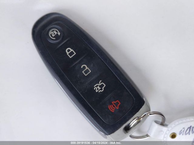 1FADP5CU4GL105261 Ford C-max Energi Sel