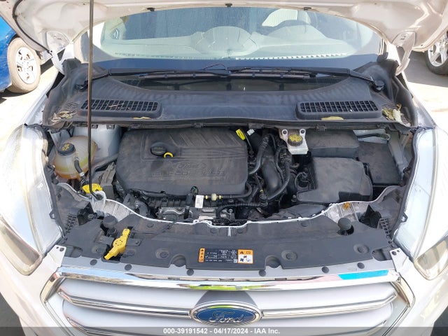 Ford ESCAPE SE 2017 1FMCU9GDXHUD29593 Image 10