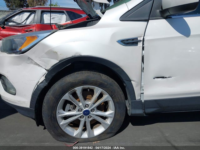 Ford ESCAPE SE 2017 1FMCU9GDXHUD29593 Image 12