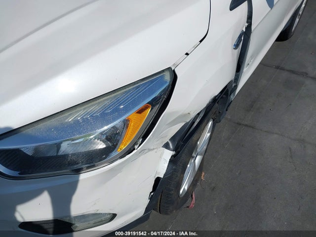 Ford ESCAPE SE 2017 1FMCU9GDXHUD29593 Image 13