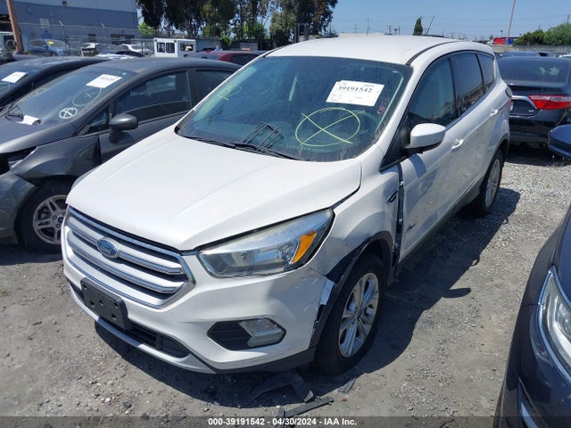 Ford ESCAPE SE 2017 1FMCU9GDXHUD29593 Image 2
