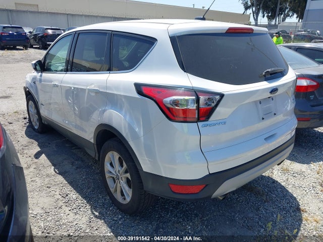 Ford ESCAPE SE 2017 1FMCU9GDXHUD29593 Image 3