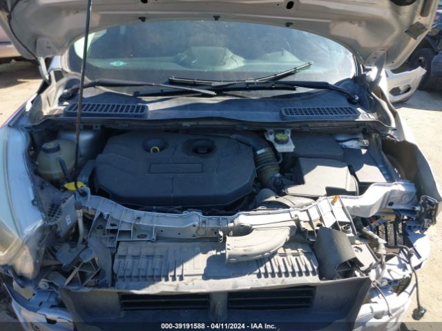1FMCU0G96HUA23532 Ford ESCAPE SE