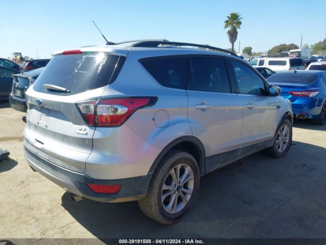 1FMCU0G96HUA23532 Ford ESCAPE SE
