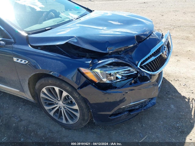 1G4ZP5SS6HU145638 Buick Lacrosse Essence