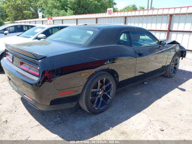2C3CDZAG4NH258093 Dodge Challenger Sxt