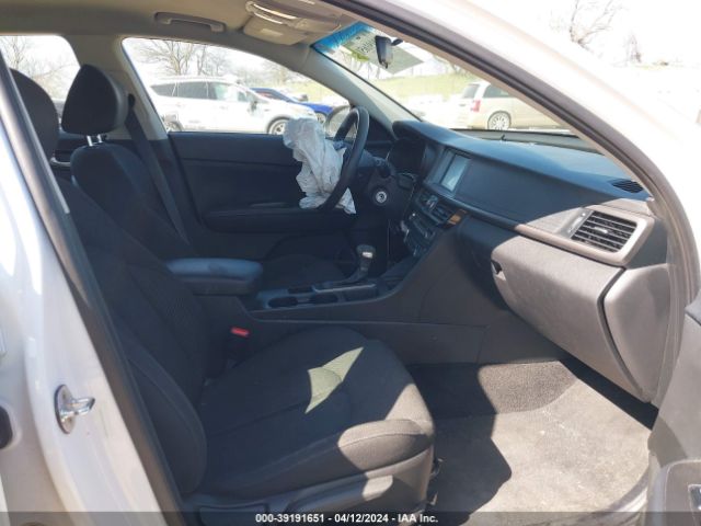 5XXGT4L35JG236839 KIA Optima Lx
