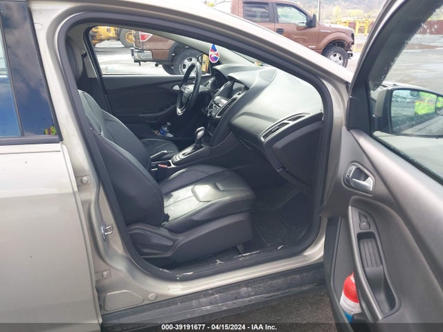 Ford FOCUS SE 2016 1FADP3K21GL407191 Image 5