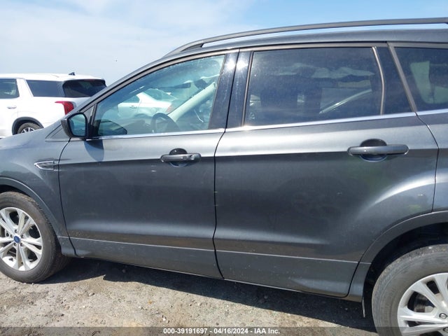 1FMCU9HD1KUA84933 Ford ESCAPE SEL