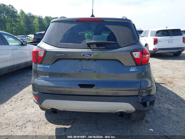 1FMCU9HD1KUA84933 Ford ESCAPE SEL