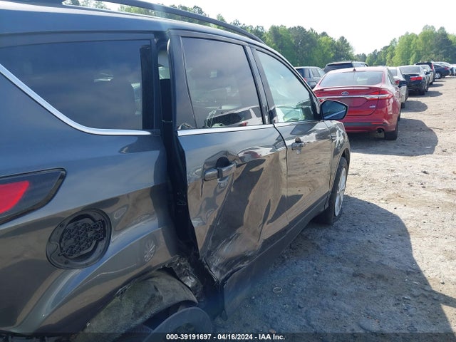 1FMCU9HD1KUA84933 Ford ESCAPE SEL