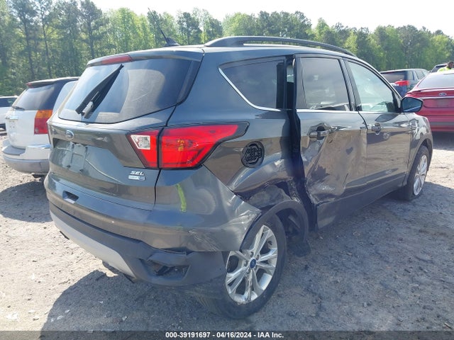 1FMCU9HD1KUA84933 Ford ESCAPE SEL