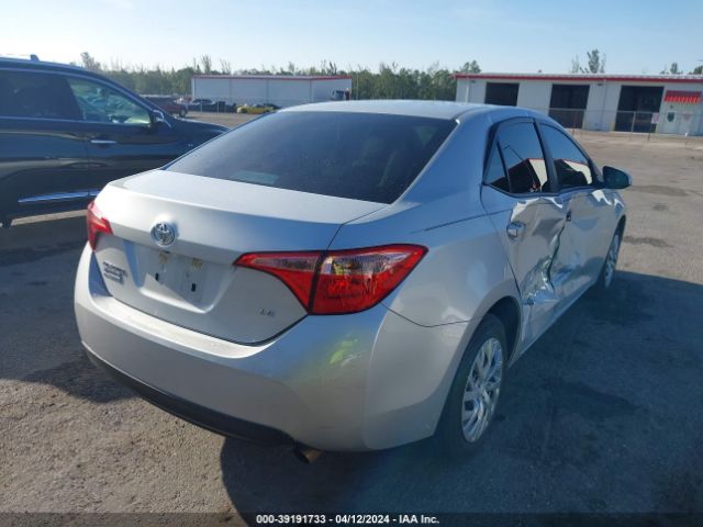 2017 TOYOTA COROLLA 5YFBURHE5HP713219 Photo 3