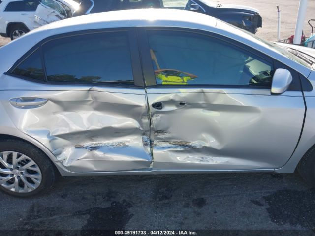 2017 TOYOTA COROLLA 5YFBURHE5HP713219 Photo 5
