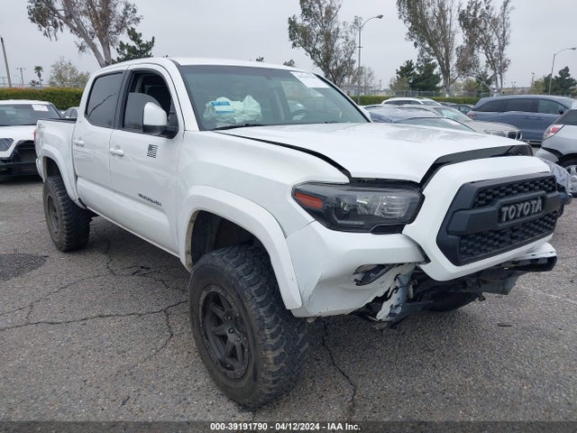 Toyota Tacoma Sr5 V6 2017 5TFAZ5CN9HX030972 zdjęcie główne
