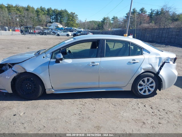 Toyota COROLLA LE 2022 JTDEPMAE1N3033193 Image 14
