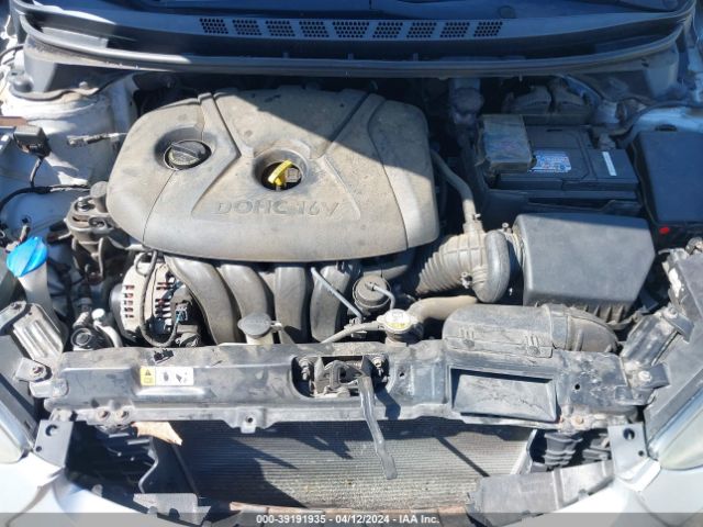 5NPDH4AE4GH681319 Hyundai ELANTRA SE