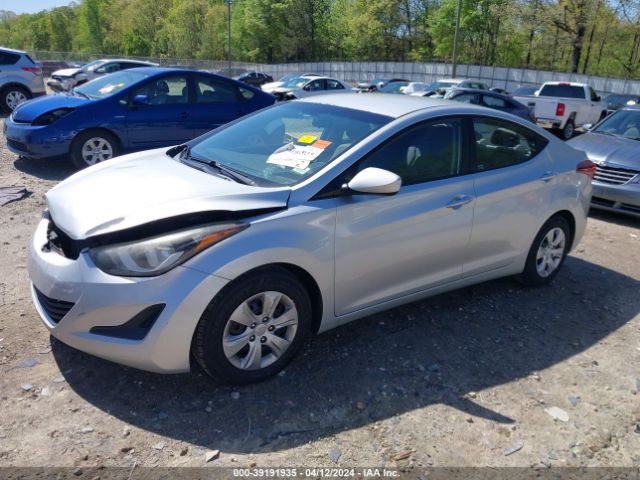 5NPDH4AE4GH681319 Hyundai ELANTRA SE