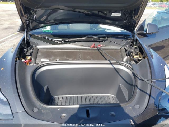 7SAYGDEE8RF037762 Tesla Model Y Long Range Dual Motor All-wheel Drive