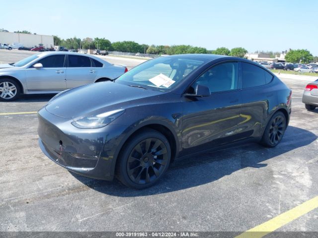 7SAYGDEE8RF037762 Tesla Model Y Long Range Dual Motor All-wheel Drive