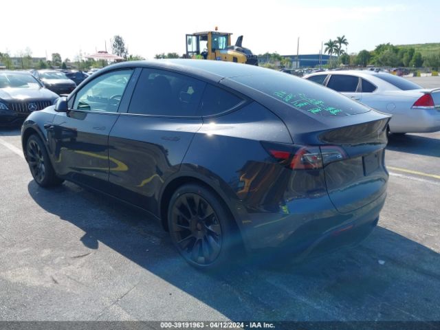 7SAYGDEE8RF037762 Tesla Model Y Long Range Dual Motor All-wheel Drive