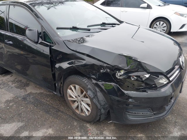 3VW117AU9GM005083 Volkswagen Golf Tsi S 4-door