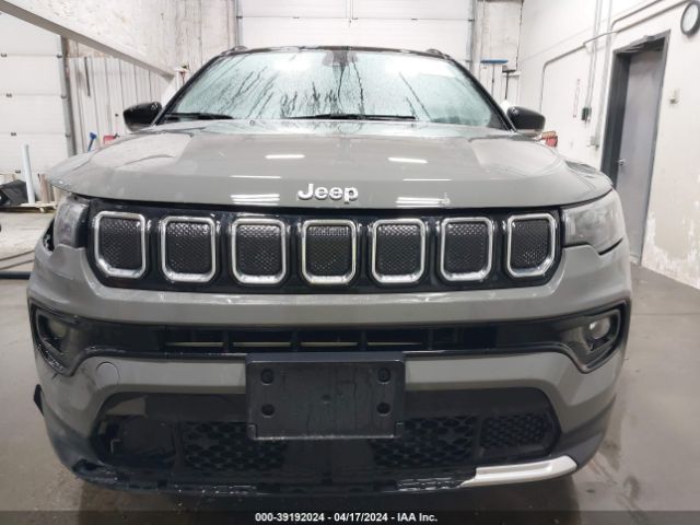 3C4NJDCB9NT158676 Jeep Compass Limited 4x4