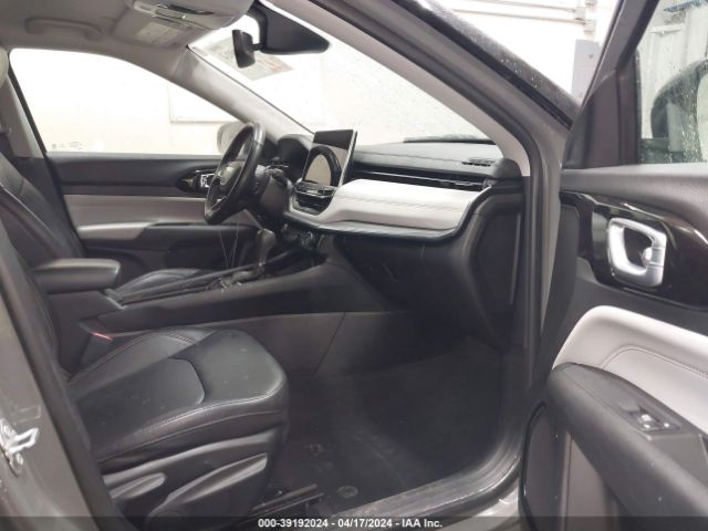 3C4NJDCB9NT158676 Jeep Compass Limited 4x4