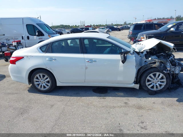 Nissan Altima 2.5 S 2016 1N4AL3APXGN321894 Image 13
