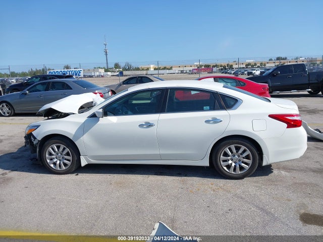 Nissan Altima 2.5 S 2016 1N4AL3APXGN321894 Image 14