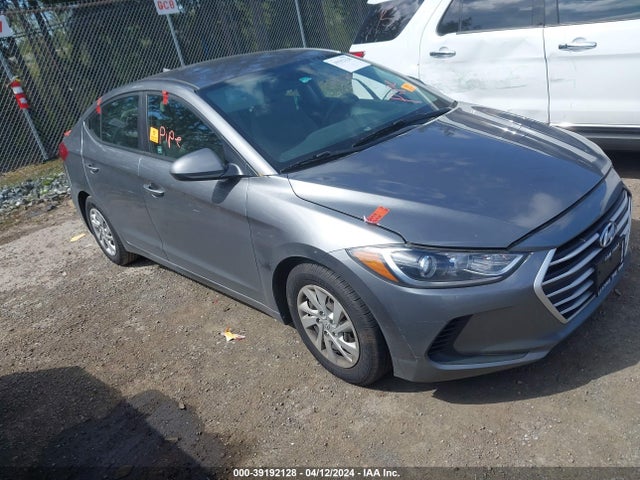 2018 5NPD74LF4JH383854 main image