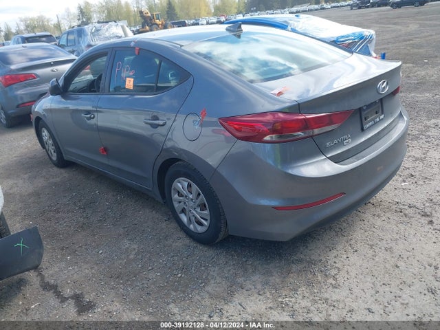 Hyundai ELANTRA SE 2018 5NPD74LF4JH383854 Image 3
