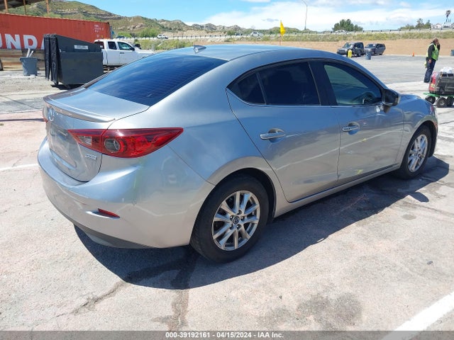 Mazda Mazda3 I Touring 2015 JM1BM1V70F1253296 Image 4