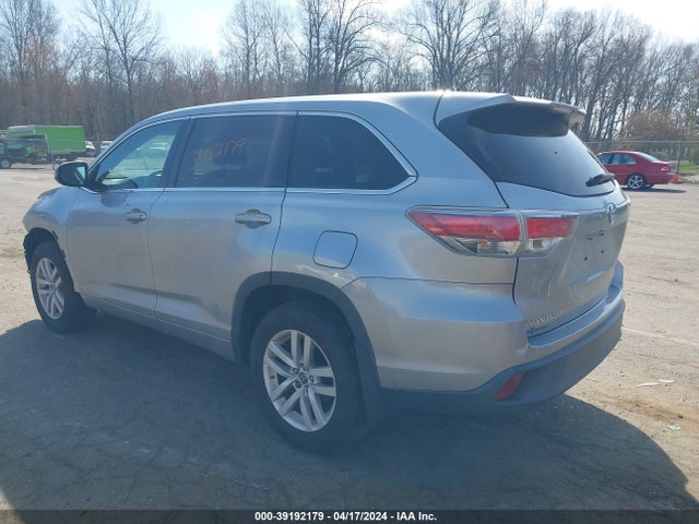 Toyota Highlander Le V6 2016 5TDBKRFH3GS225797 Image 3