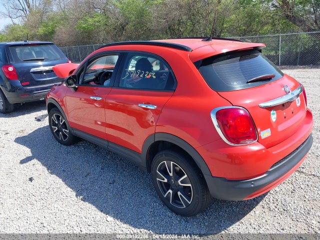 2018 FIAT 500X ZFBCFYAB7JP639305 Photo 2