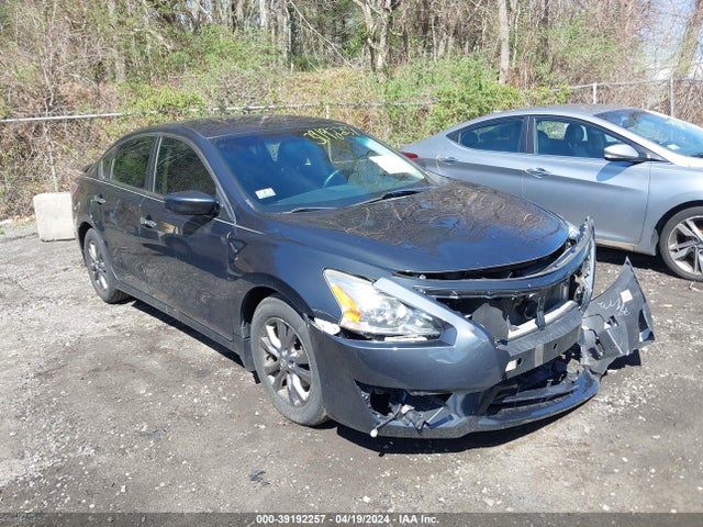 Nissan Altima 2.5 S 2015 1N4AL3AP9FC183520 главное изображение