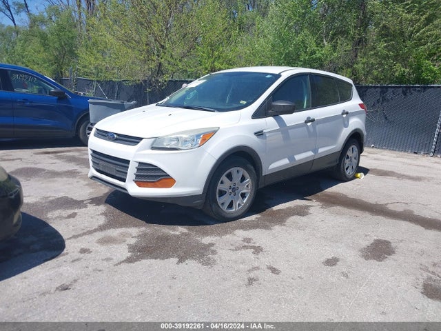 Ford ESCAPE S 2014 1FMCU0F7XEUB62090 Image 2