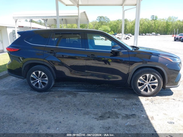 Toyota Highlander Xle 2021 5TDGZRAH4MS043059 Image 13