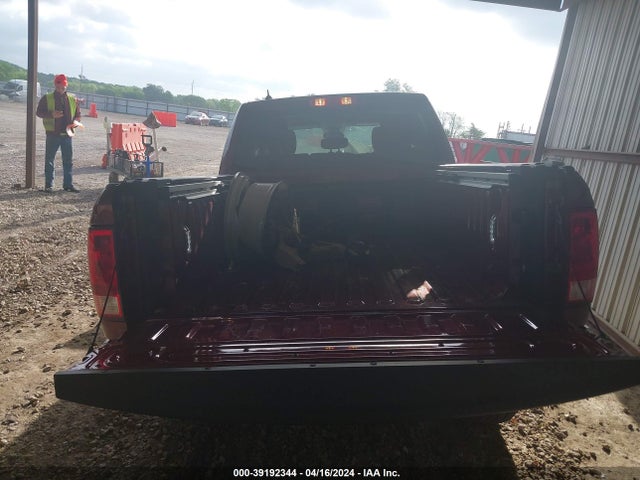 1C6RR6FG8NS170744 RAM 1500 Classic Tradesman Quad Cab 4x2 6'4 Box