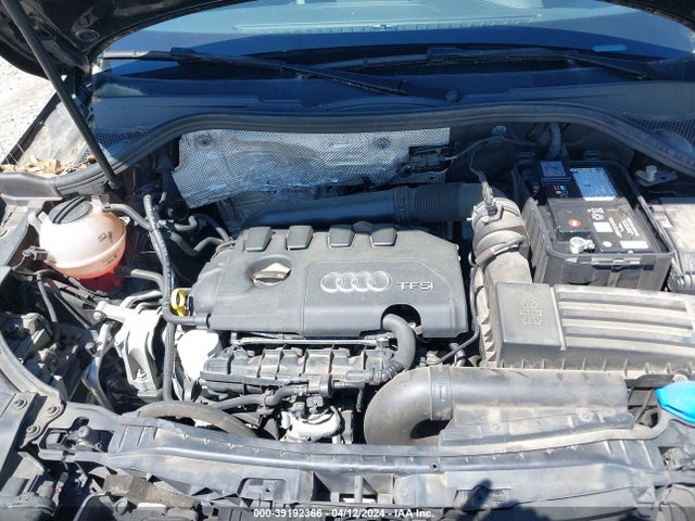 WA1GCCFSXHR007474 Audi Q3 2.0t Premium