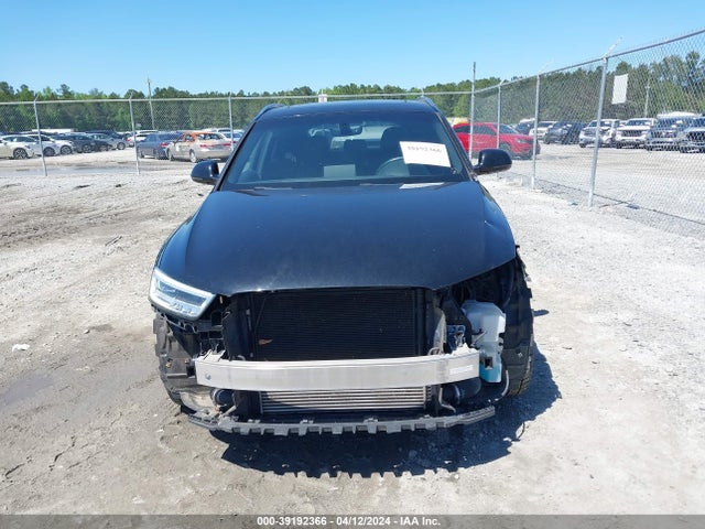 WA1GCCFSXHR007474 Audi Q3 2.0t Premium