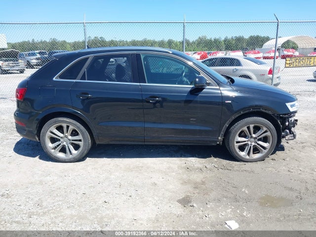 WA1GCCFSXHR007474 Audi Q3 2.0t Premium