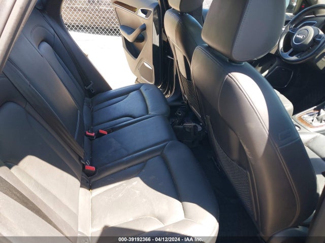 WA1GCCFSXHR007474 Audi Q3 2.0t Premium