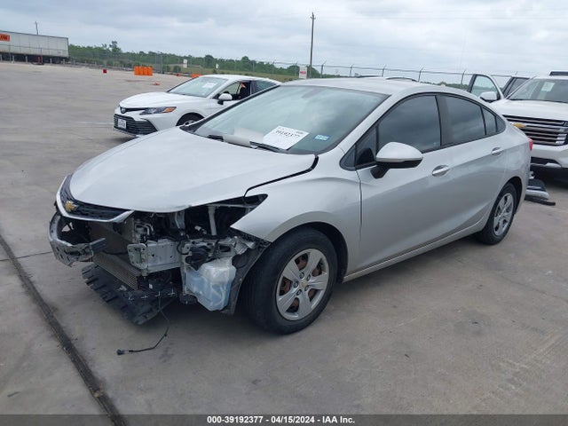 Chevrolet Cruze Ls Auto 2018 1G1BC5SM5J7104529 Image 2