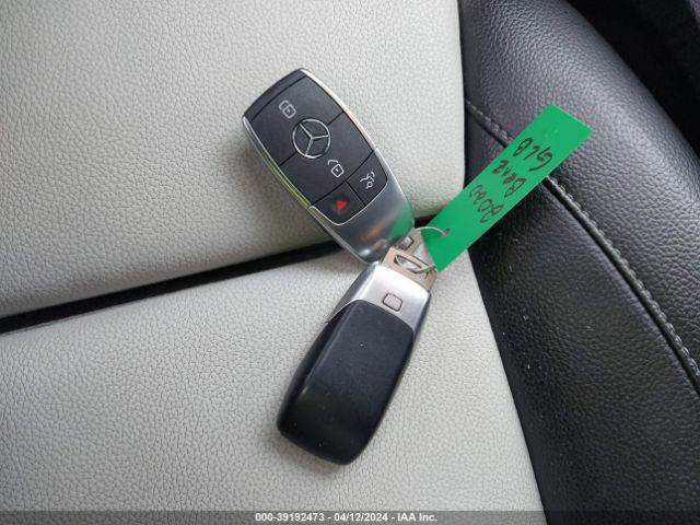 WDC4M4HB5LW011686 Mercedes-Benz Glb 250 4matic