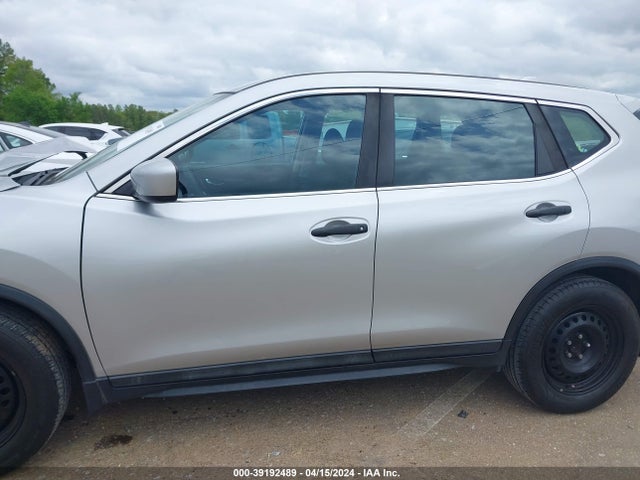 Nissan ROGUE S 2017 5N1AT2MTXHC836965 Image 15