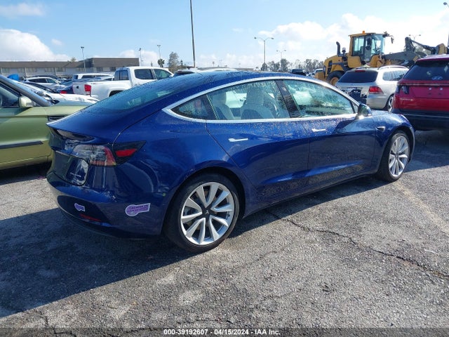 Tesla Model 3 Long Range/performance 2018 5YJ3E1EB7JF147689 Image 4